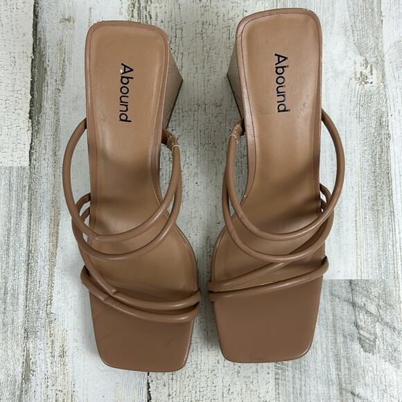 Abound womens 11 tan faux leather block heel open toe slip on sandals - Picture 2 of 9